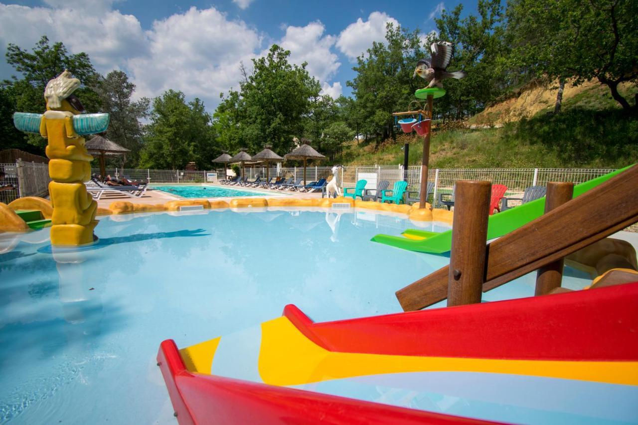 Camping Le Colorado Rustrel Exterior foto