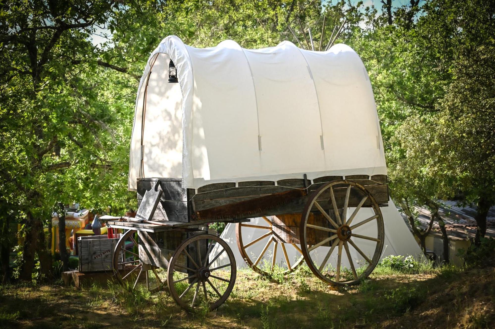 Camping Le Colorado Rustrel Exterior foto